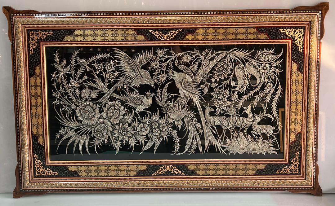 تابلو قلمزنی گل مرغ با قاب خاتم