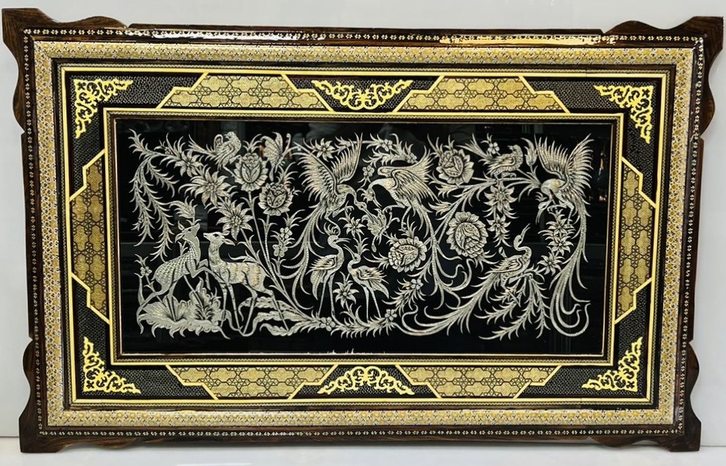 تابلو قلمزنی گل و مرغ با قاب خاتم