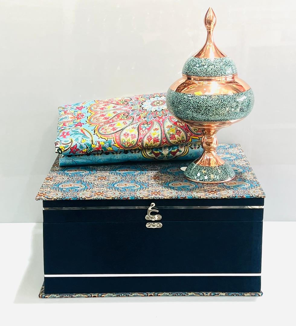 پک شکلاتخوری پایه دار فیروزه کوبی با ترمه