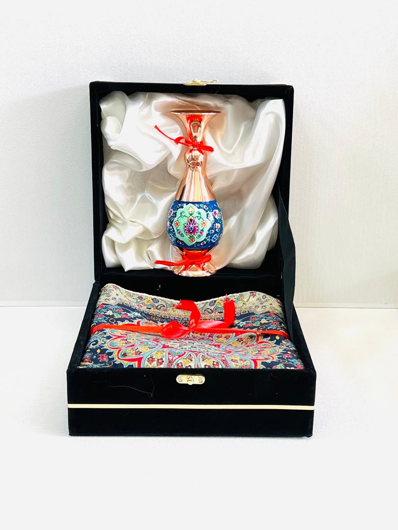 پک هدیه گلدان با ترمه عسلی